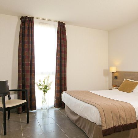 Apparthotel Sejours & Affaires Manosque Ruang foto