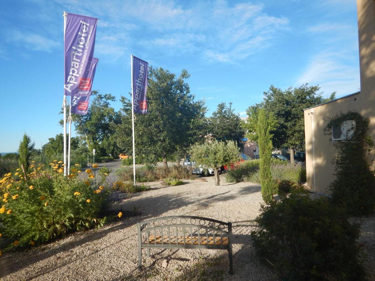 Apparthotel Sejours & Affaires Manosque Bagian luar foto