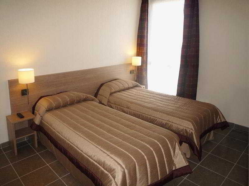 Apparthotel Sejours & Affaires Manosque Bagian luar foto